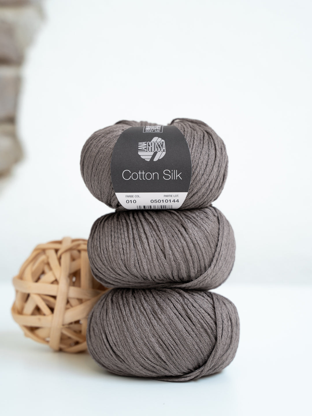 Cotton Silk 010 Grijsbruin