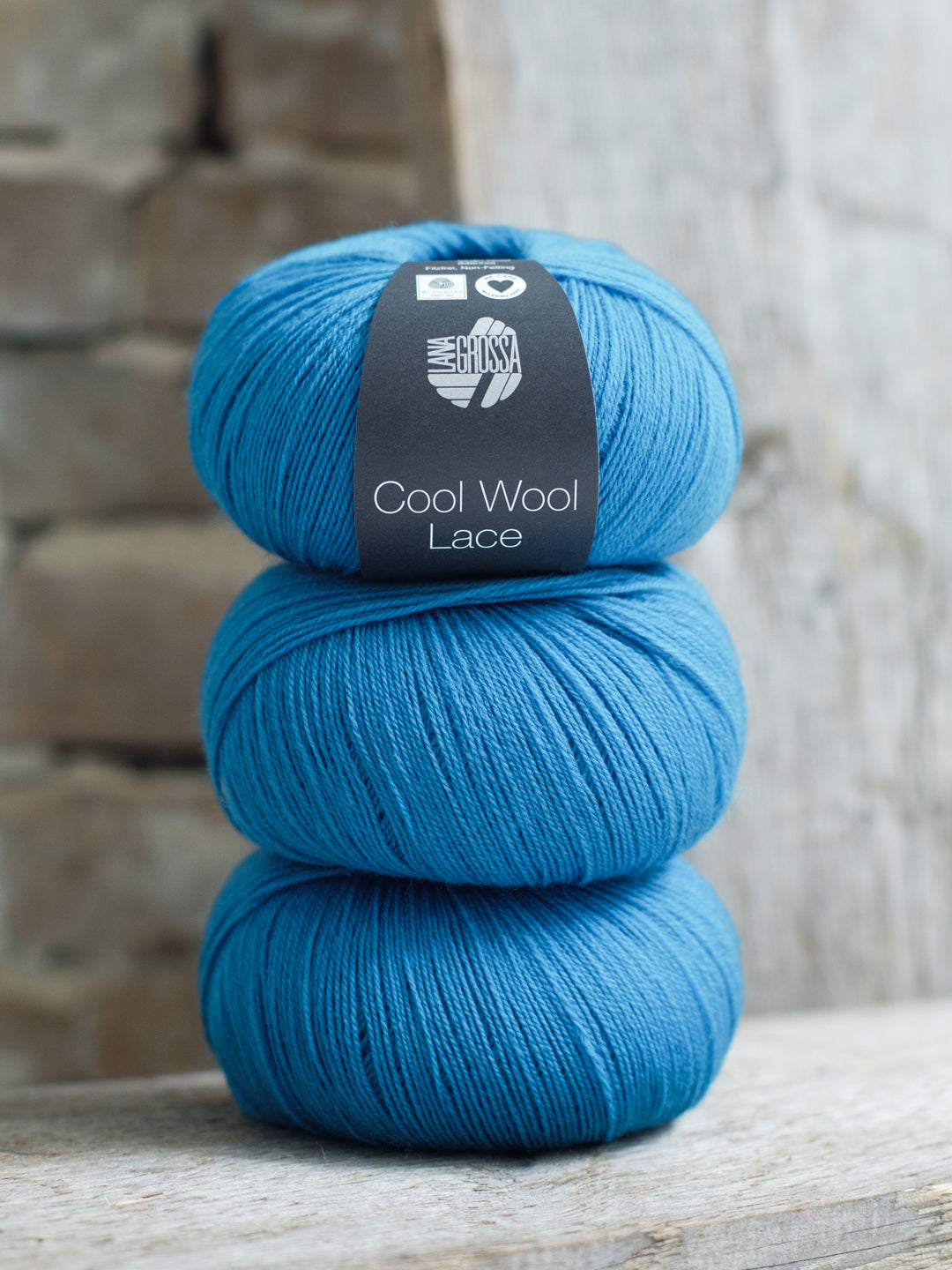 Cool Wool Lace 054 Topaasblauw