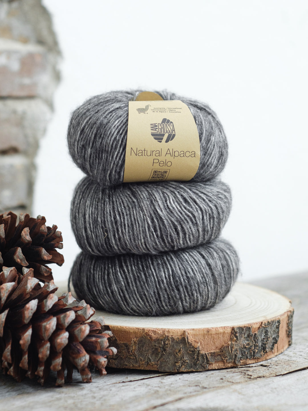 Natural Alpaca Pelo 004 Donkergrijs gemeleerd