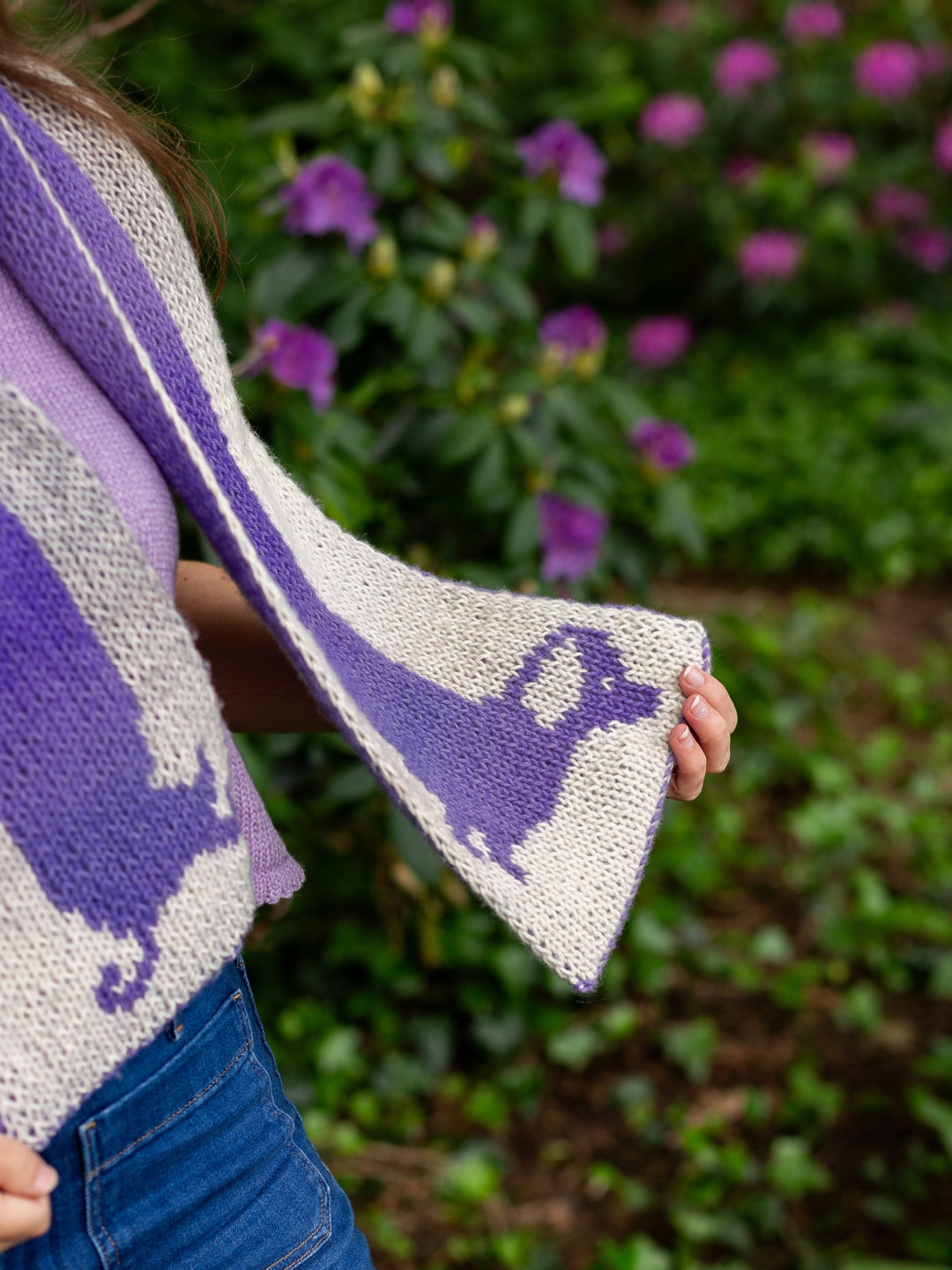Breipakket Sausage Dog Scarf Corallo - Duits- & Engelstalig - Devout Hand