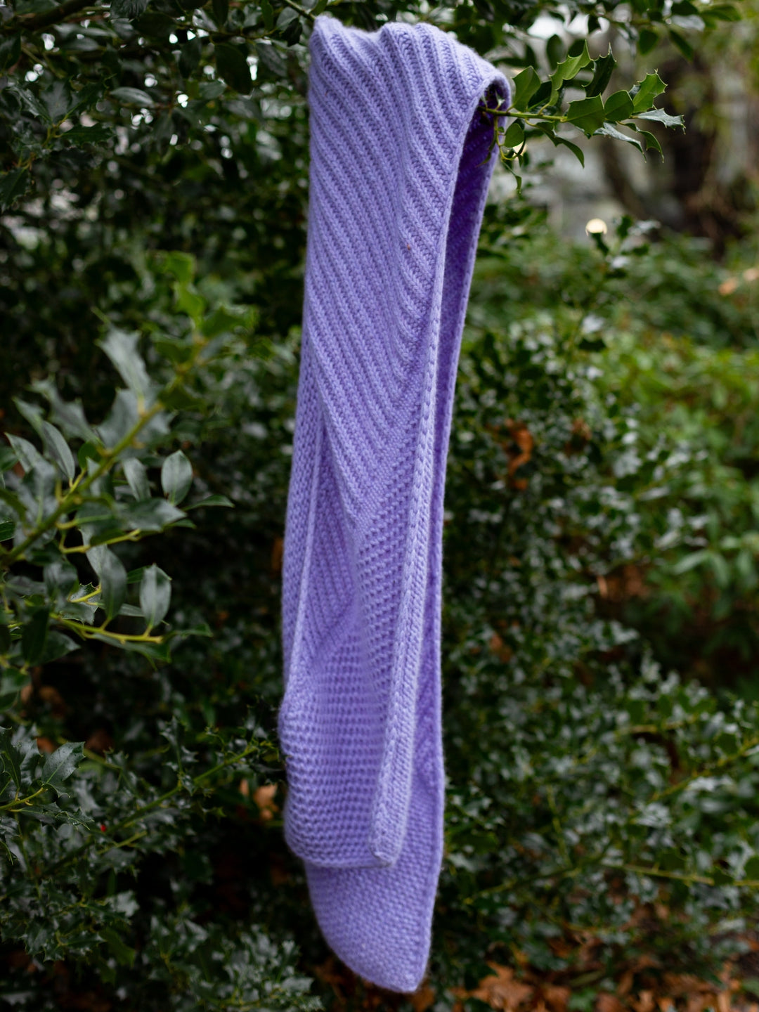 Breipakket Bombadil sjaal - Ruth Walburg