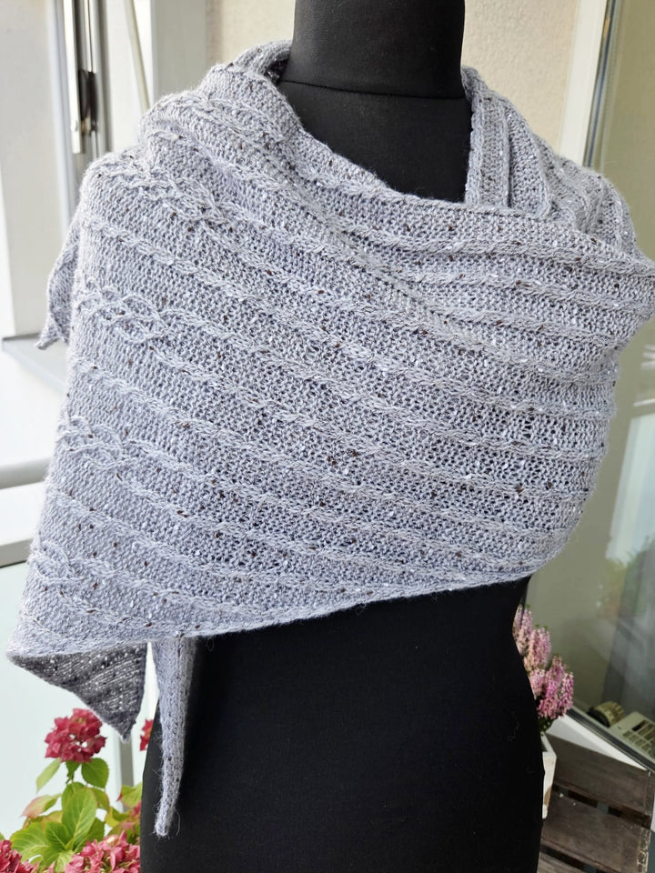 Breipakket Lizas Tuch Cable Love - Cool Wool Dots