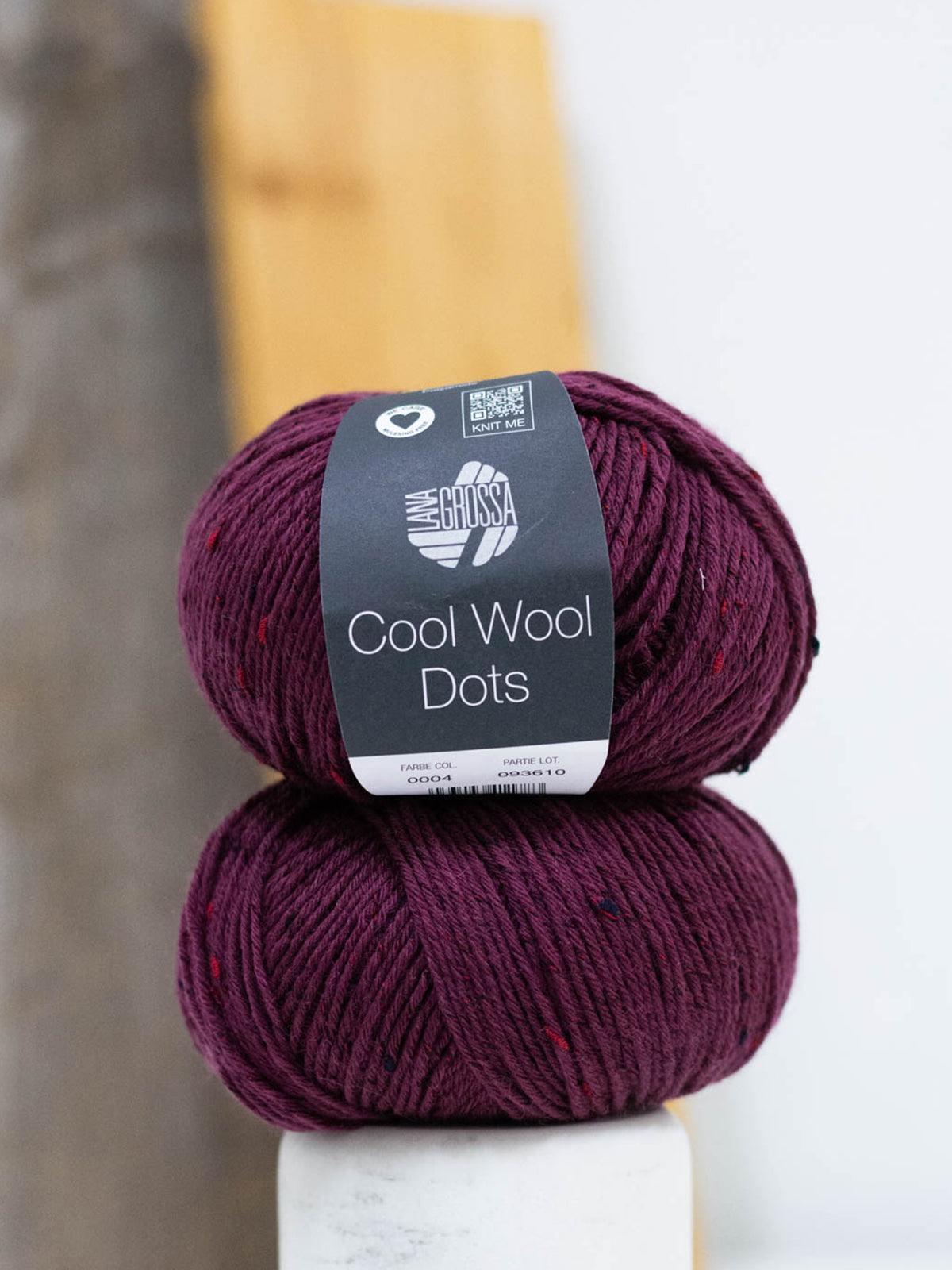 Cool Wool Dots 004 Bordeaux