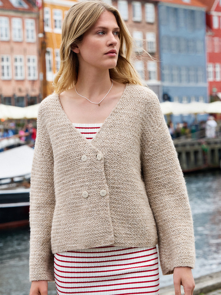 Breipakket Natural Alpaca Pelo vest met visgraattextuur