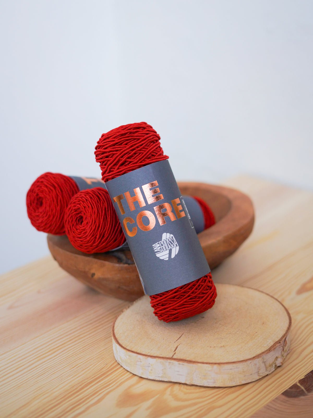 The Core 010 Donkerrood